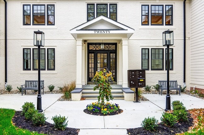 Photo - 20 E Redman Ave Unidad D