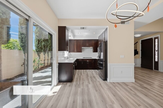 Photo - Beautiful Mediterranean Luxury Home in Exclusive Gated Villa Sierra, Arcadia