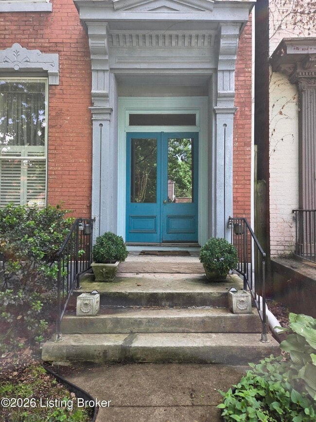 Photo - 122 E Oak St Unit APT 2