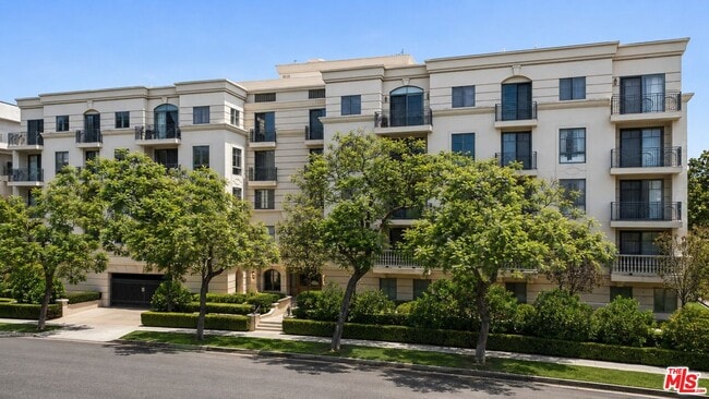 Photo - 430 N Oakhurst Dr Unit PH406