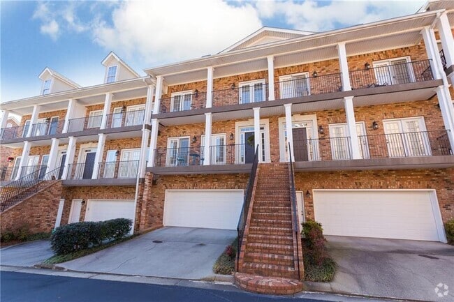 Building Photo - 2556 Oglethorpe Cir NE Rental