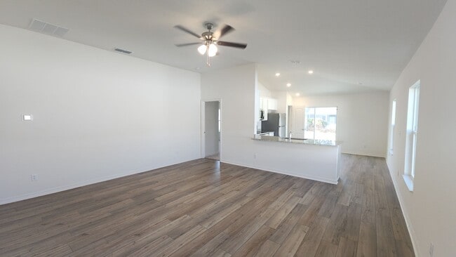 Photo - 63 Pritchard Dr