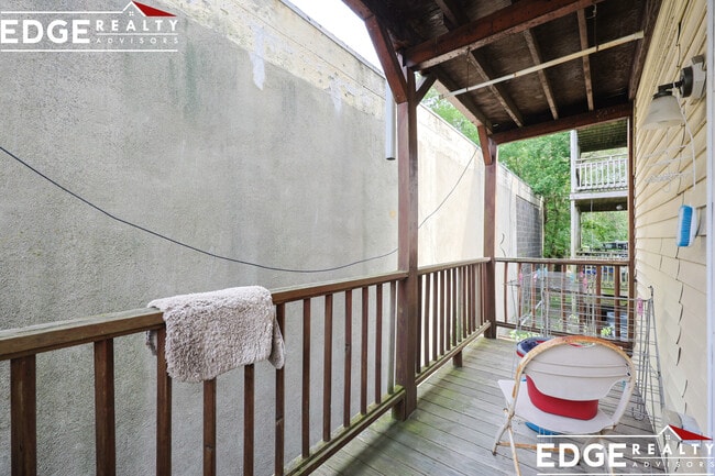 Photo - 157 Murdock St Unit 1