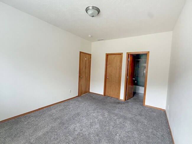 Photo - Beautiful 3 Bed, 2 Bath Home in Golden Hills