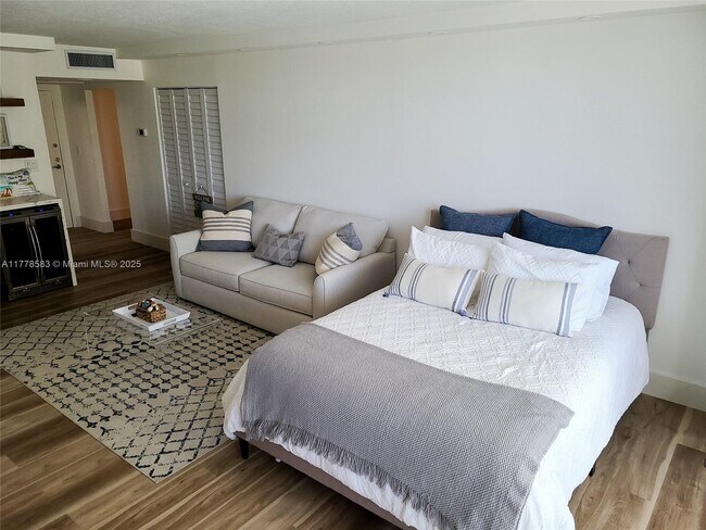 Photo - 3180 S Ocean Dr Unit 307