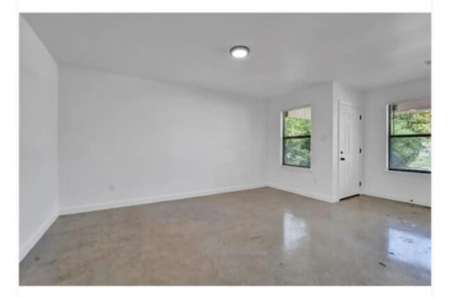 Photo - 1369 Chadwick Cir