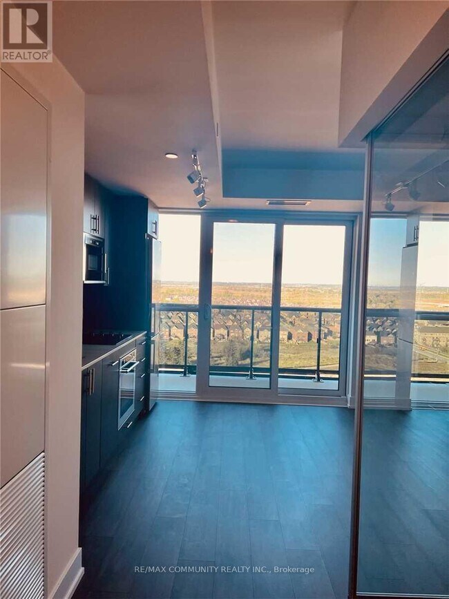 Photo - 2550 Simcoe St N Unit 1621