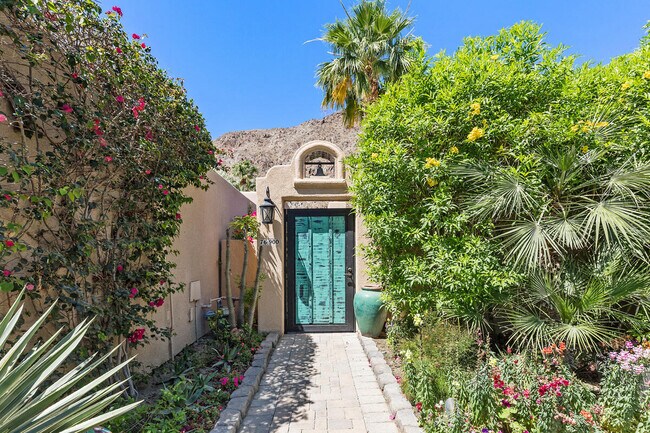 76900 Avenida Fernando
