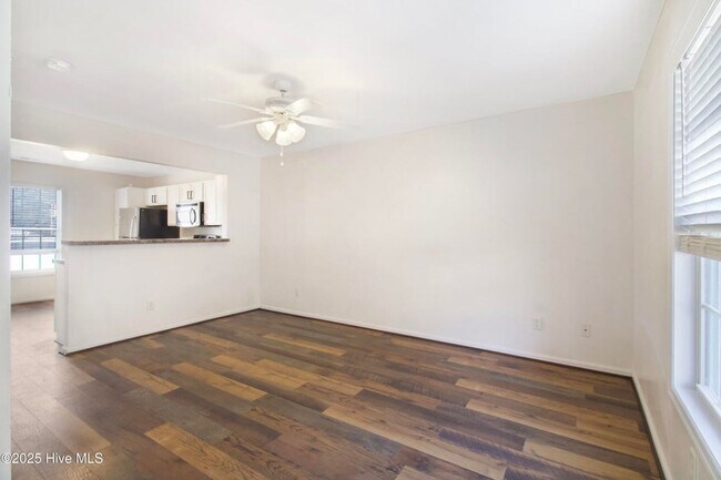 Photo - Short Term Townhome Available ASAP!