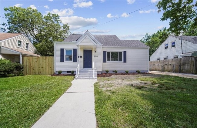 Photo - 2208 Silbert Rd