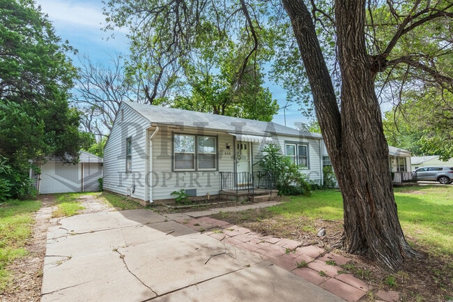 Photo - 608 N Sheridan St