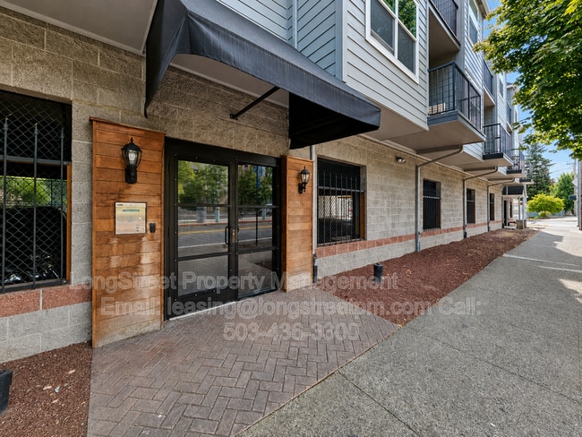 Building Photo - 20 SE 172nd Ave
