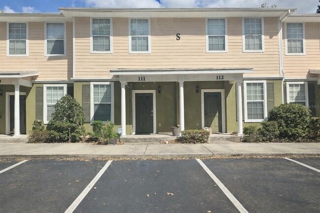 Building Photo - 2508 SW 35th Pl Unit S111