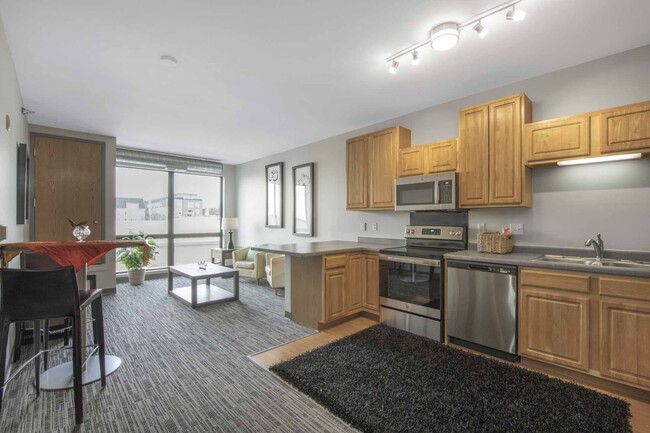 Building Photo - Stone Arch I Rental