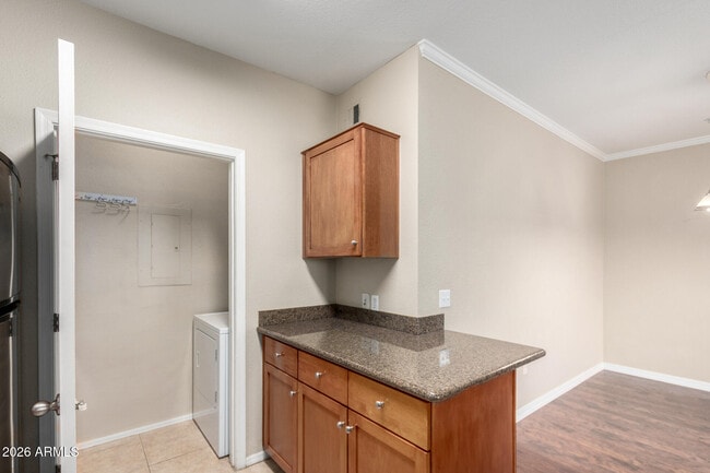 Photo - 5345 E Van Buren St Unit 308