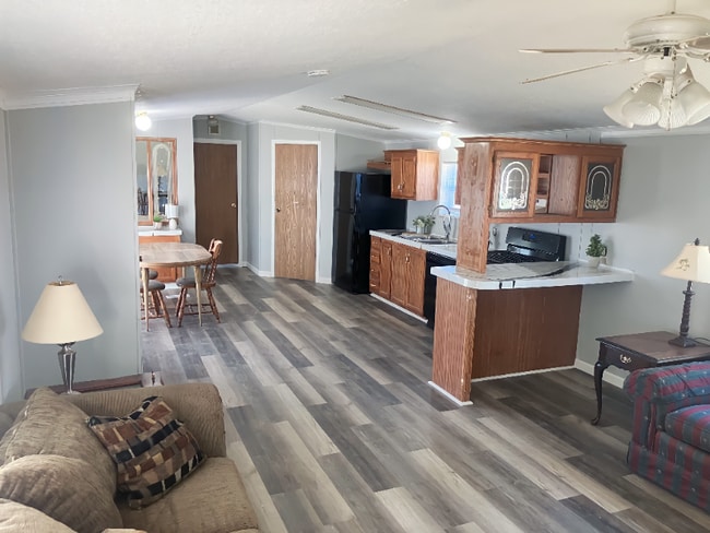 Photo - 37 Village Ct