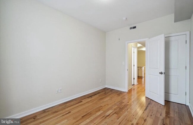 Photo - 1206 E Palmer St Unit 2