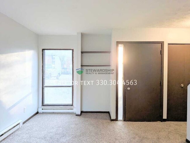 Photo - 310 Engadine Ct Unit A-2