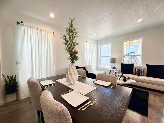 Photo - 6686 W Leander Dr