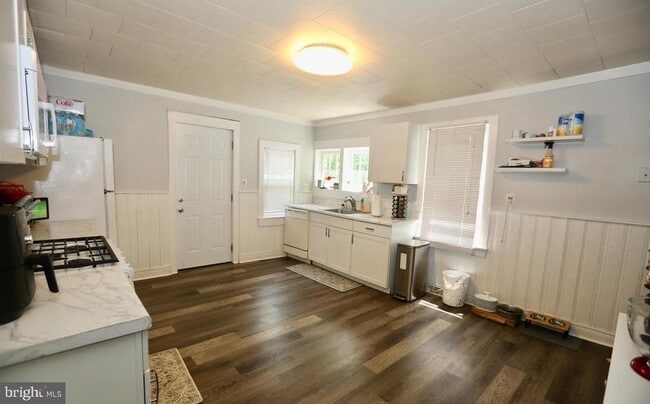 Photo - 116 Ellis St