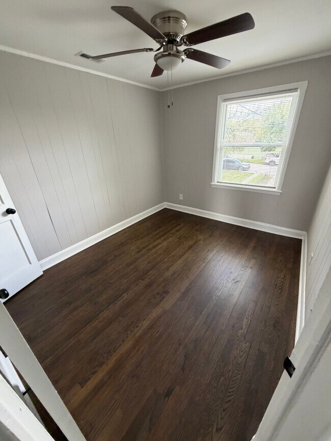 Photo - 1652 E Cold Spring Ln Unidad 2
