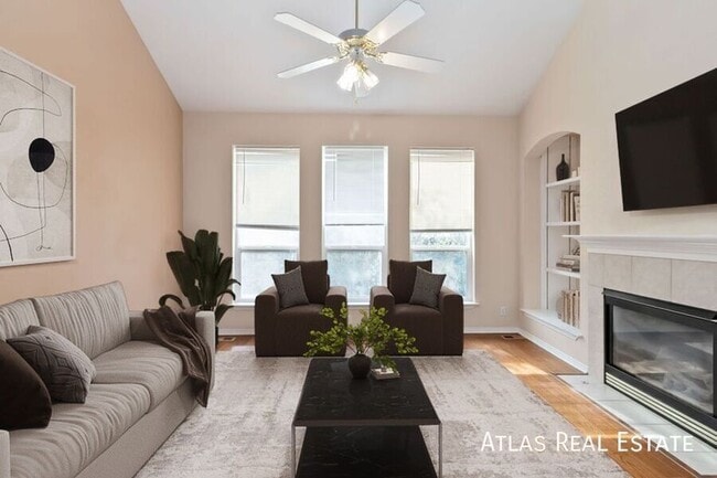 Building Photo - 15452 E 7th Ave