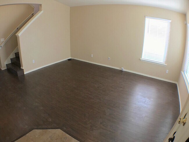 Photo - Mesquite Hills 3bed/2.5bath plus Loft REFR...