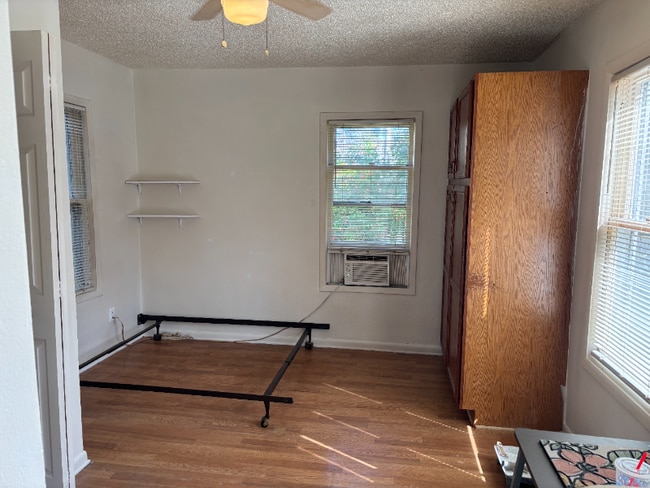 Photo - 141 Fairview Ave Unit 4