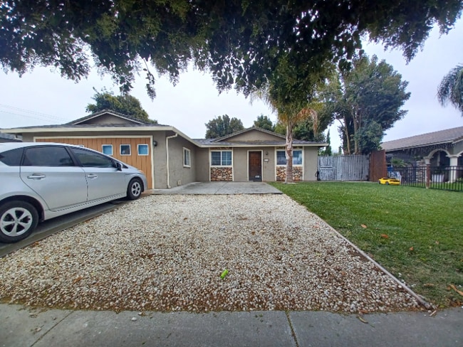 Photo - 1111 Central Ave