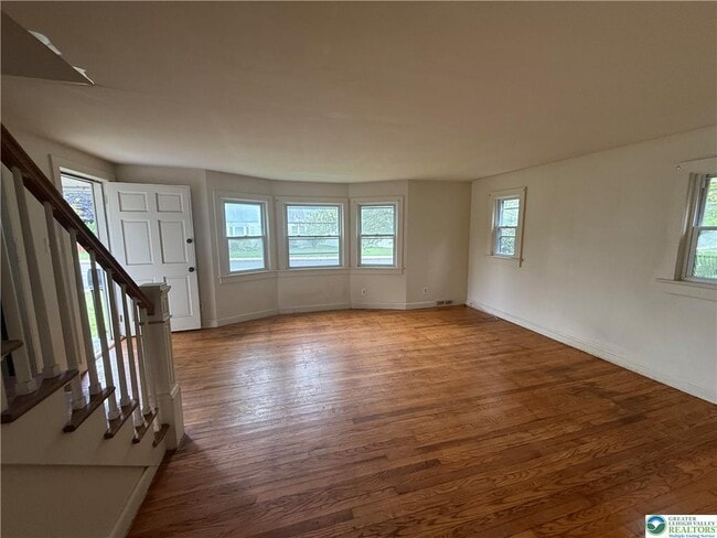 Photo - 4163 Fairmont St