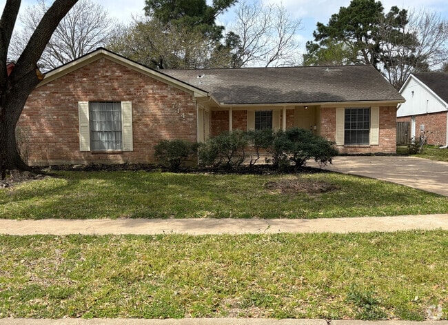 Building Photo - 714 Conestoga Cir Rental