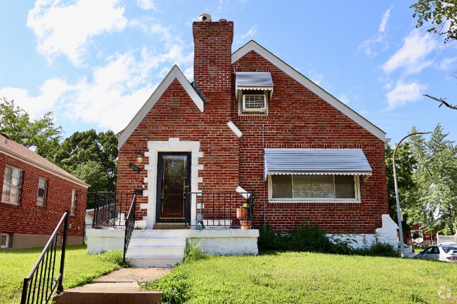 Building Photo - 8821 Goodfellow Blvd Rental