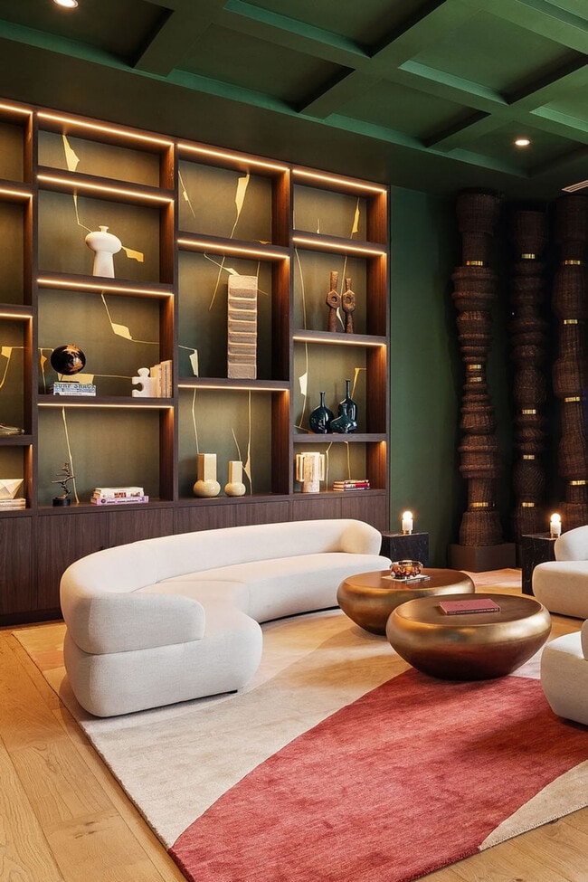 Building Photo - 11 NE 6th St Unit SI ID1511787P