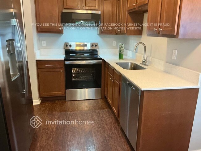 Photo - 775 Monroe Harbor Pl