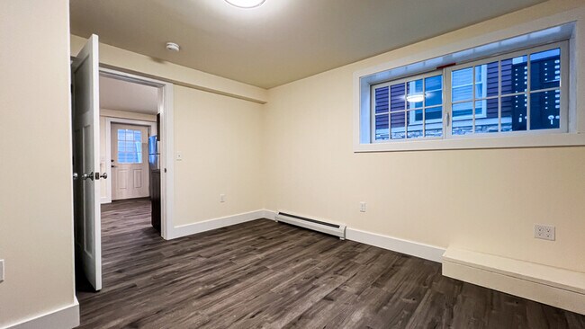 21 Hungerford Terrace Unit 3
