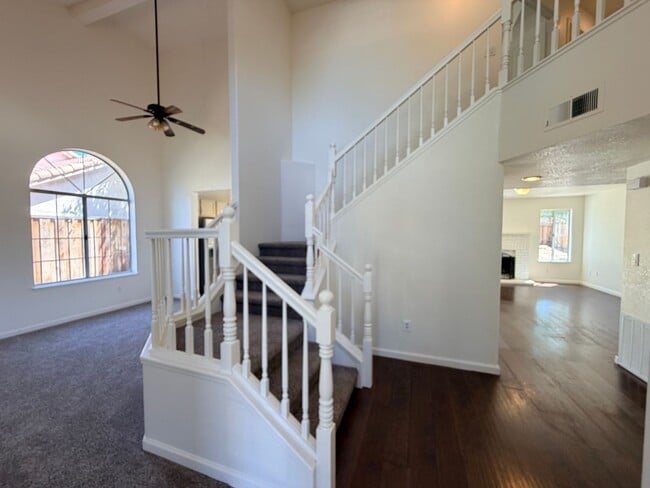 Photo - 937 Neal St