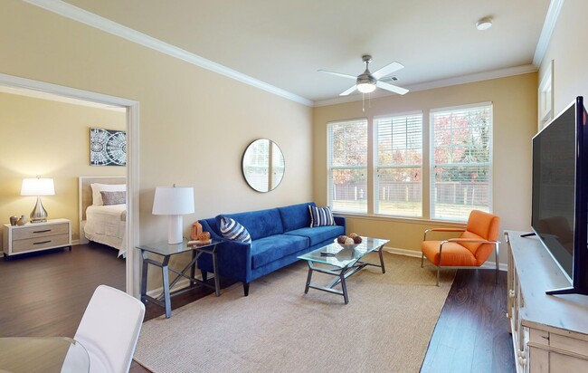 Signal Hill Apartment Homes