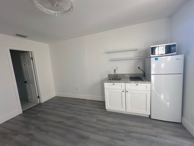 Photo - 2210 NW 31st Ave Unidad 3