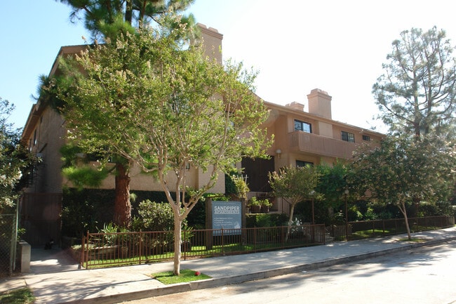 Sandpiper Apartments - Sandpiper Apartments