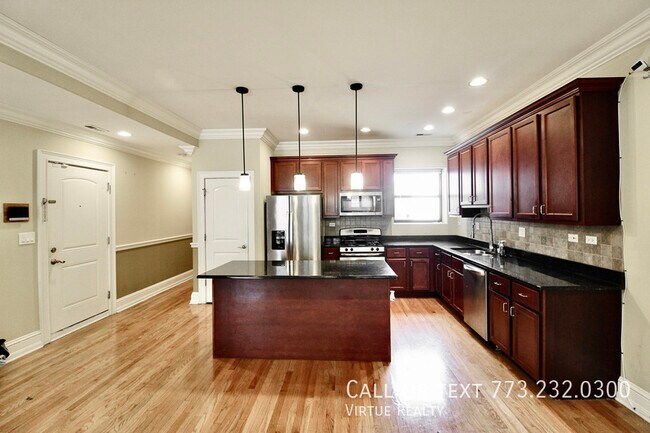 Photo - 5528 S Indiana Ave Unidad 2