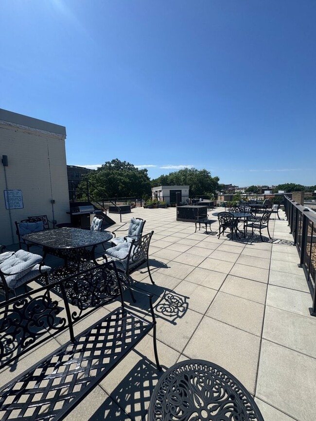 Photo - 1801 Clydesdale Pl NW