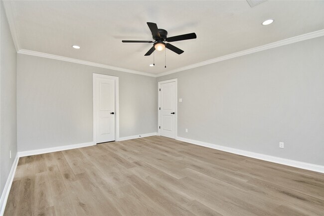 Building Photo - 2035 Round Spring Dr