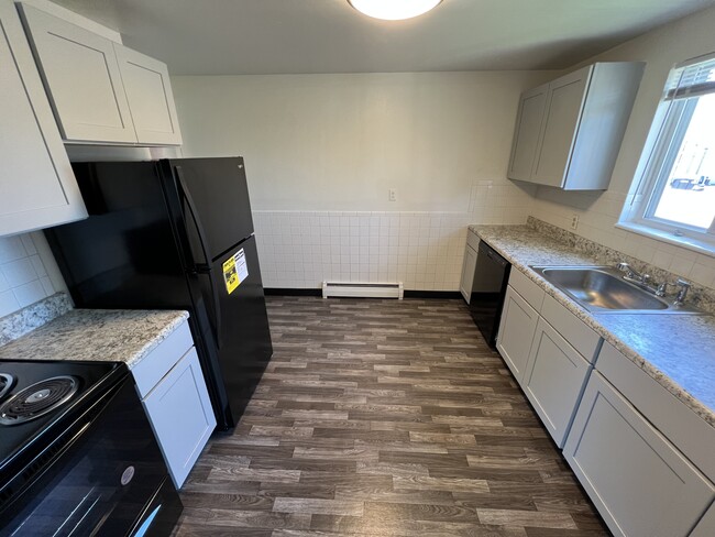 Photo - Baseline Manor Apartments