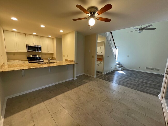 Photo - Spacious 2 Bedroom 1.5 Bath East End Duplex House