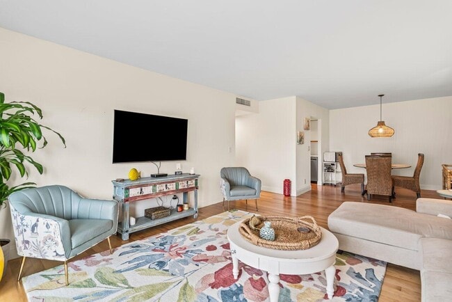 Photo - 950 Ponce De Leon Rd Unidad 307