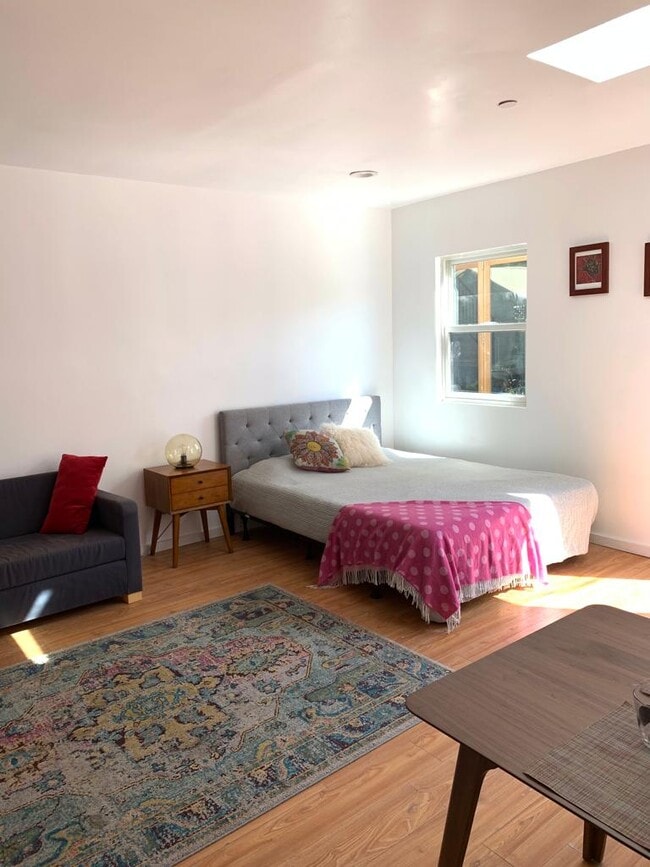 Photo - 2847 S Holt Ave