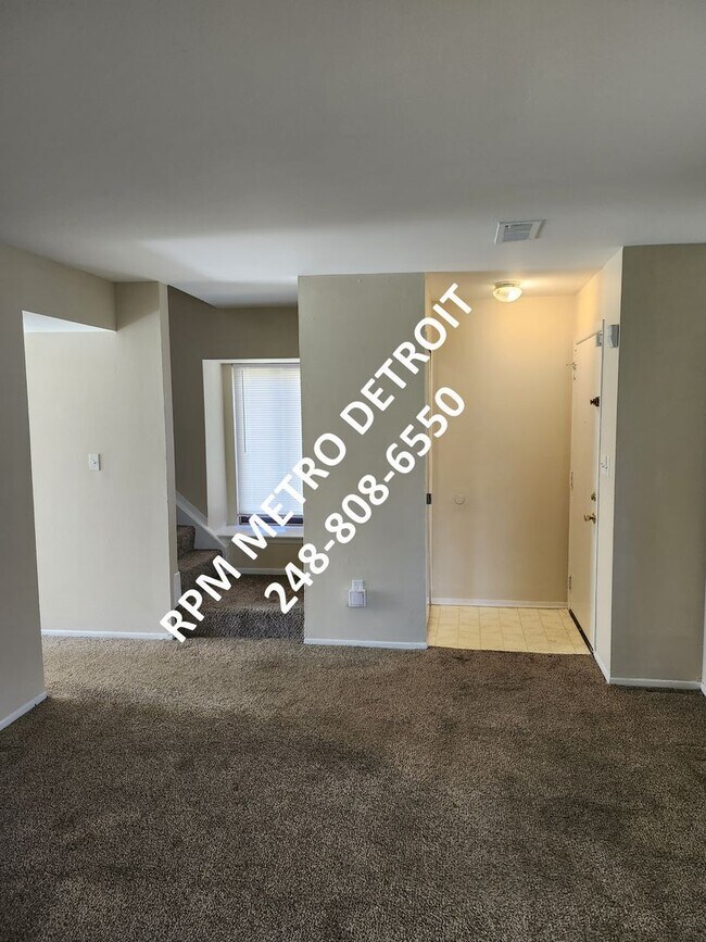 Move In Ready Southfield Condo House Rental in Southfield, MI