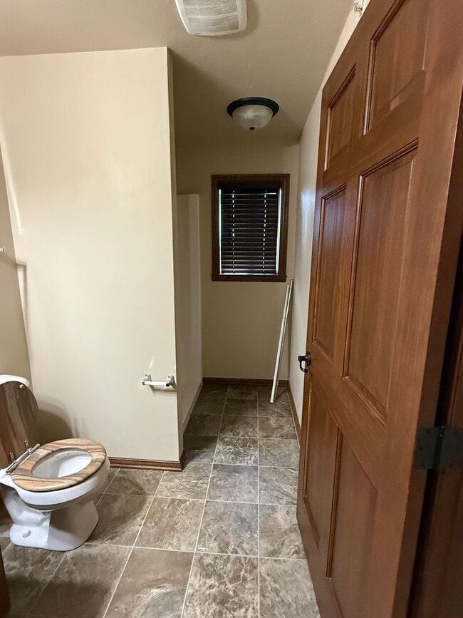 Photo - Beautiful 2 Bedroom/2 Bathroom Apartment