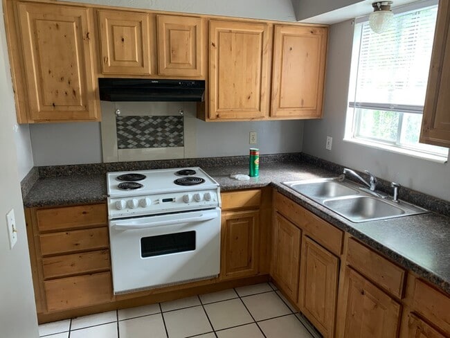 Photo - 3474 Westlake Cir