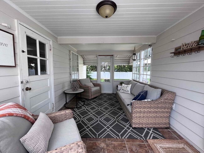 Photo - 507 W Oak St